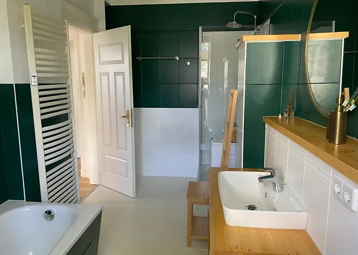 Appartement Neu Ausgestattete In - Ruhige Lage